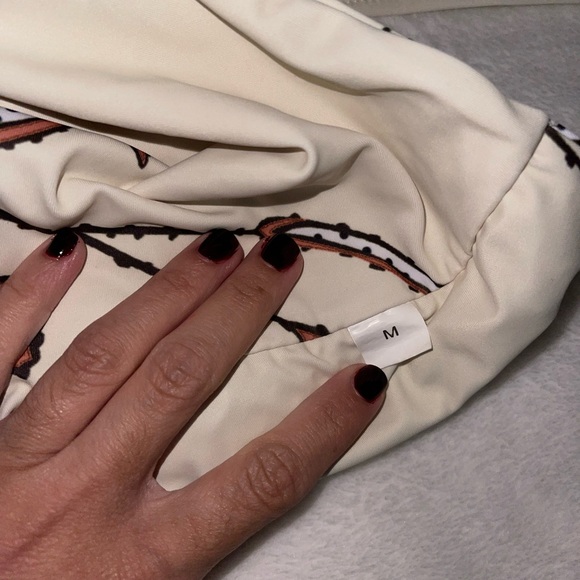 Swimsuit - Picture 9 of 9